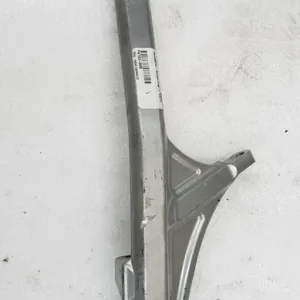 Spindle, Steering - Left - Silver (inc. two No. 2) Paiement Sécurisé